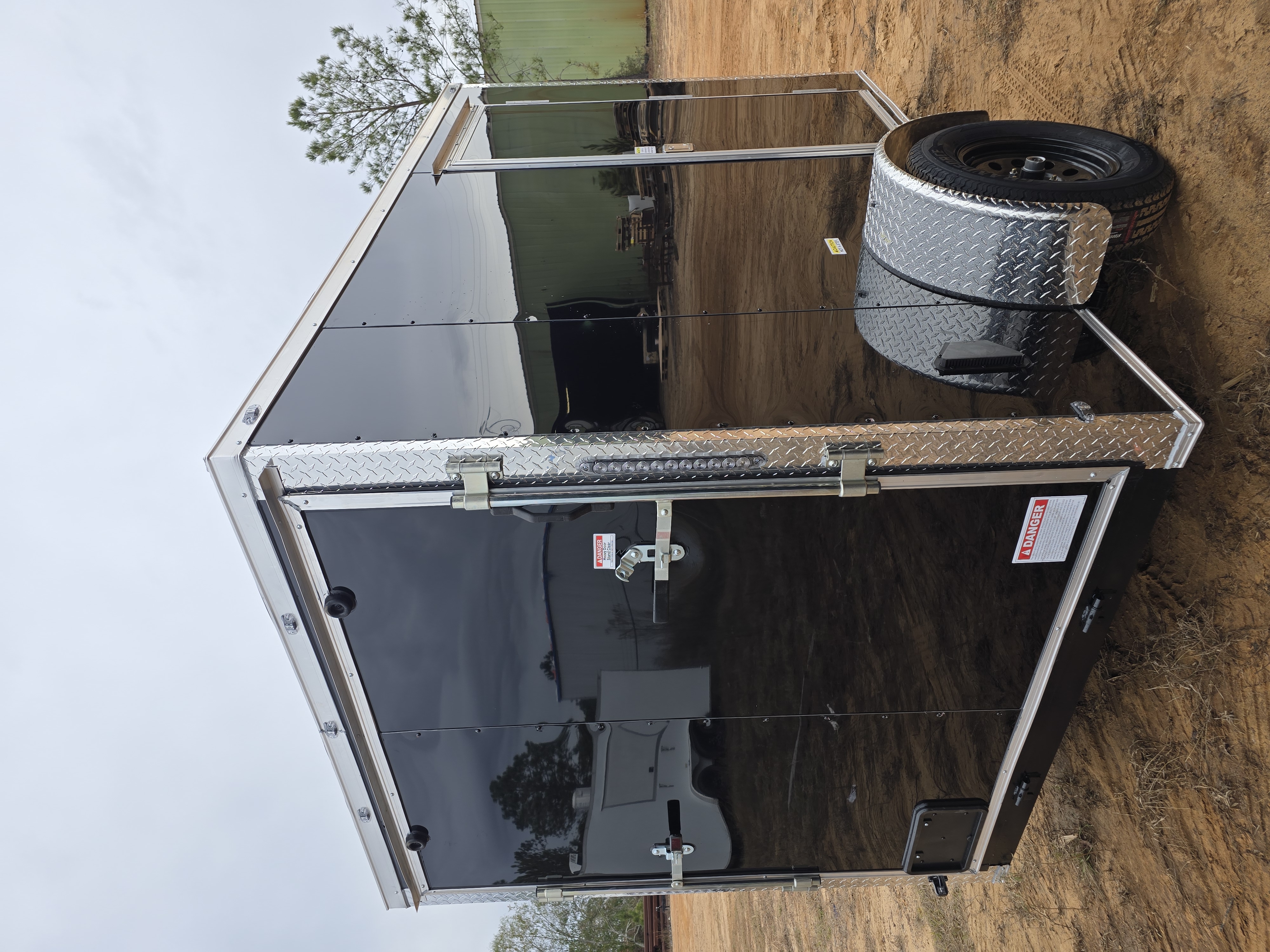 6x10 SA  Enclosed Trailer Black